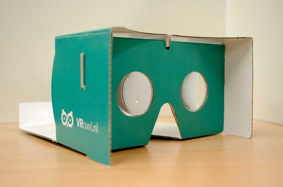 Cardboard Virtual Reality Owl