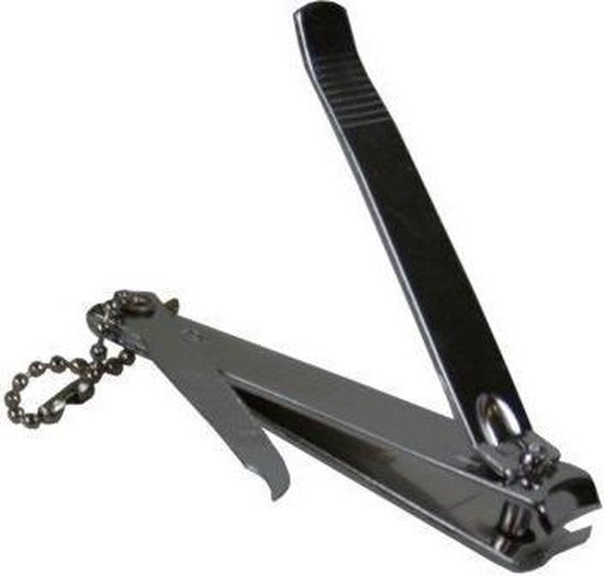 Zilverkleurige nagelknipper met sleutelring en vijl.
