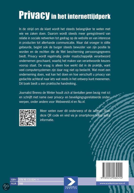 Boekhoes met de titel Privacy in het internettijdperk, met tekst en een QR-code.