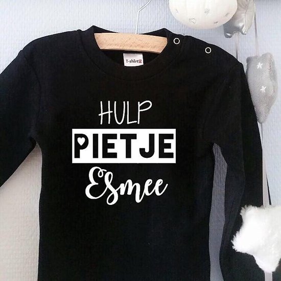 Merkloos Shirtje Hulp pietje met naam van Hulppietje | Lange mouw | zwart met witte letters | maat 74 Baby T-shirt 74