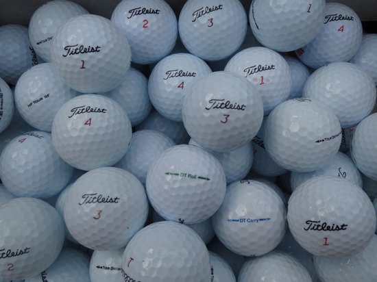 Golfballen gebruikt/lakeballs Titleist mix AAAA klasse 100 stuks.