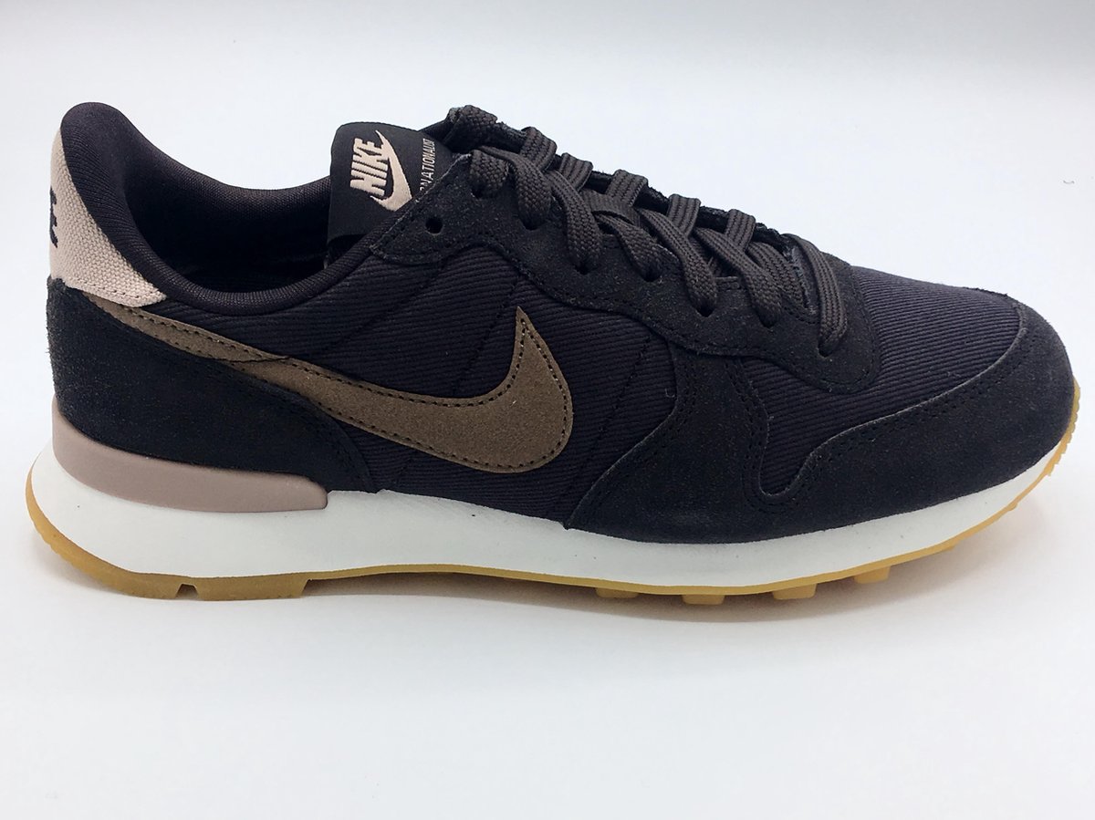 nike internationalist dames blauw