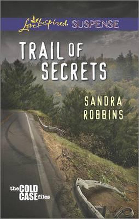 Trail of Secrets, Sandra Robbins 9780373445967 Boeken bol