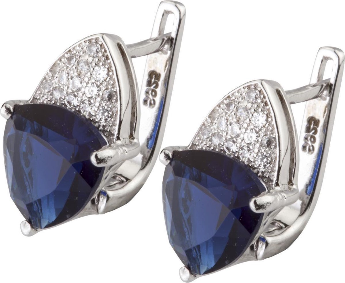 Brigada - oorbellen met daarin een saffierblauwe triangel zirkonia steen - 45 cm - 925 sterling zilver