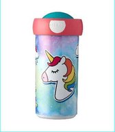 Unicorn / Eenhoorn Schoolbeker - Gevuld met gemengde drop - In cadeauverpakking met gekleurd lint