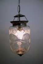 Glazen hanglamp met florale motieven