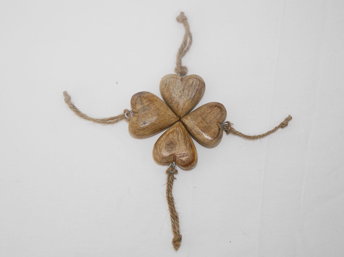 Houten hartje met touwtje-Sleutel hanger- Hartje tafeldecoraie - **4 stuks **