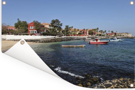 Tuinposter 60x40 cm - Tuindecoratie De kust van het Afrikaanse Gorée eiland in Senegal - Poster voor in de tuin - Buiten decoratie - Schutting tuinschilderij - Tuindoek muurdecoratie - Wanddecoratie balkondoek