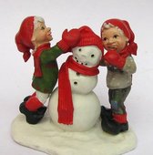 Gardsnisser: Children with Snowman H12xB12xD9 cm