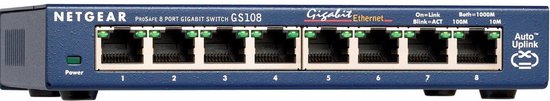 Close-up van de voorkant van de Netgear ProSafe GS108 8-poorts Gigabit Switch met 8 ethernetpoorten.