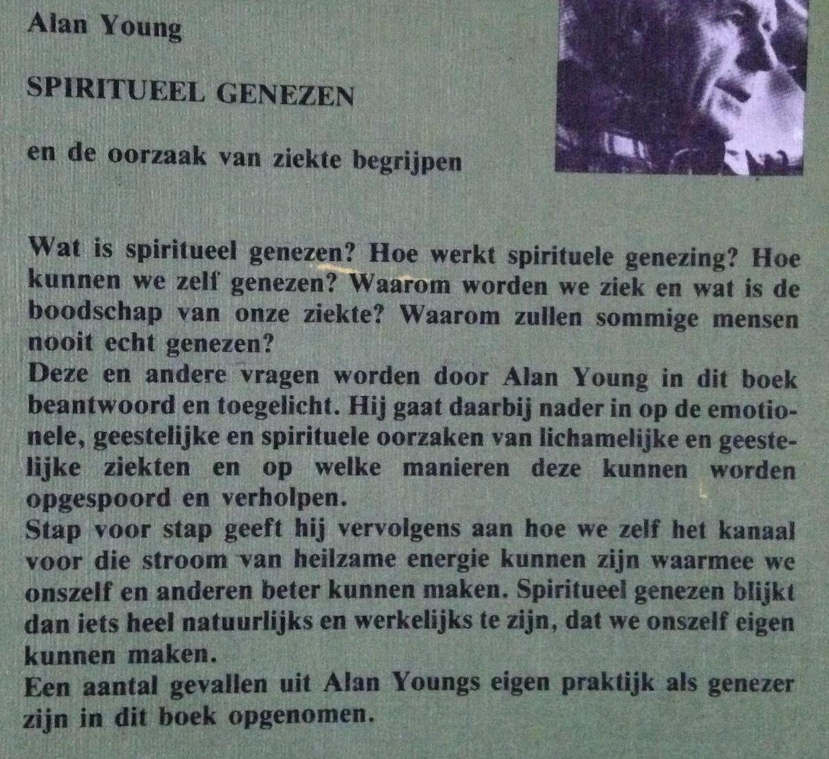 Boekomslag 'Spiritueel genezen' door Alan Young met een portret van een man.