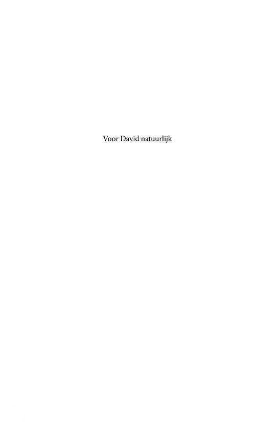 Tekst 'Voor David natuurlijk' op een witte achtergrond.