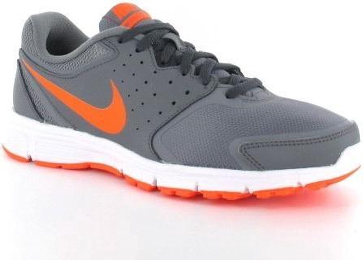 Nike Revolution EU - Hardloopschoenen - Heren - Maat 40,5 - Grijs | bol.com