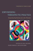 Boek cover Empowering Therapeutic Practice van Kate Kirk