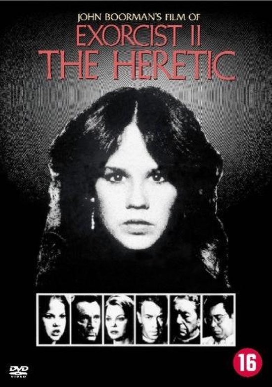 DVD-hoes van de film Exorcist II: The Heretic met een portret van een vrouw met donker haar en een leeftijdsclassificatie van 16.
