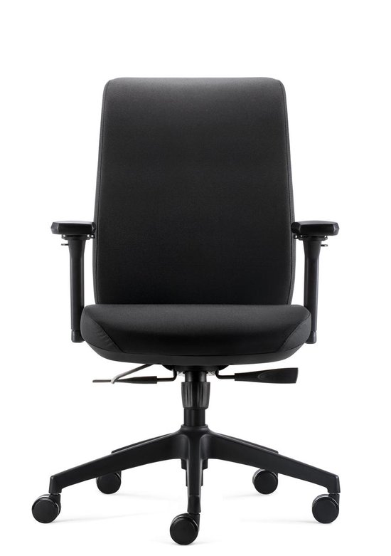 Zwarte ergonomische bureaustoel, frontaal zicht, met stoffen zitting en rugleuning.