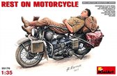 Miniart - Rest On Motorcycle (Min35176)