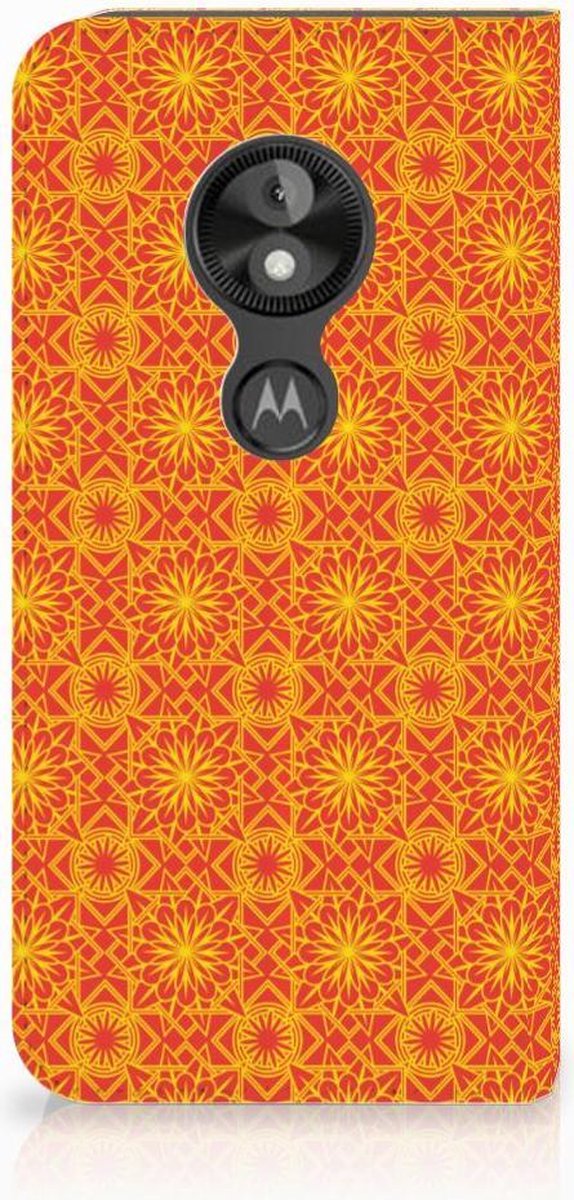 Motorola Moto E5 Play Hoesje met Magneet Batik Oranje