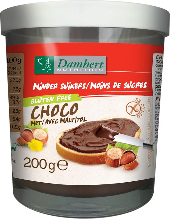 Damhert Choco pasta glutenvrij met maltitol, 200g. Op de voorkant staat een stukje brood met chocopasta, hazelnoten en een mesje.