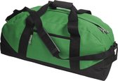 Sporttas/reistas , met 2 ritsvakken en verstelbare draagband in de kleur groen