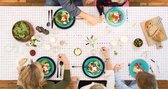 Uitwasbaar tafelkleed 'Dierentuin' - balaboosta | design & play - kleuren spelen en leren tijdens het eten - 270x130cm - incl 12 stiften - 100% katoen