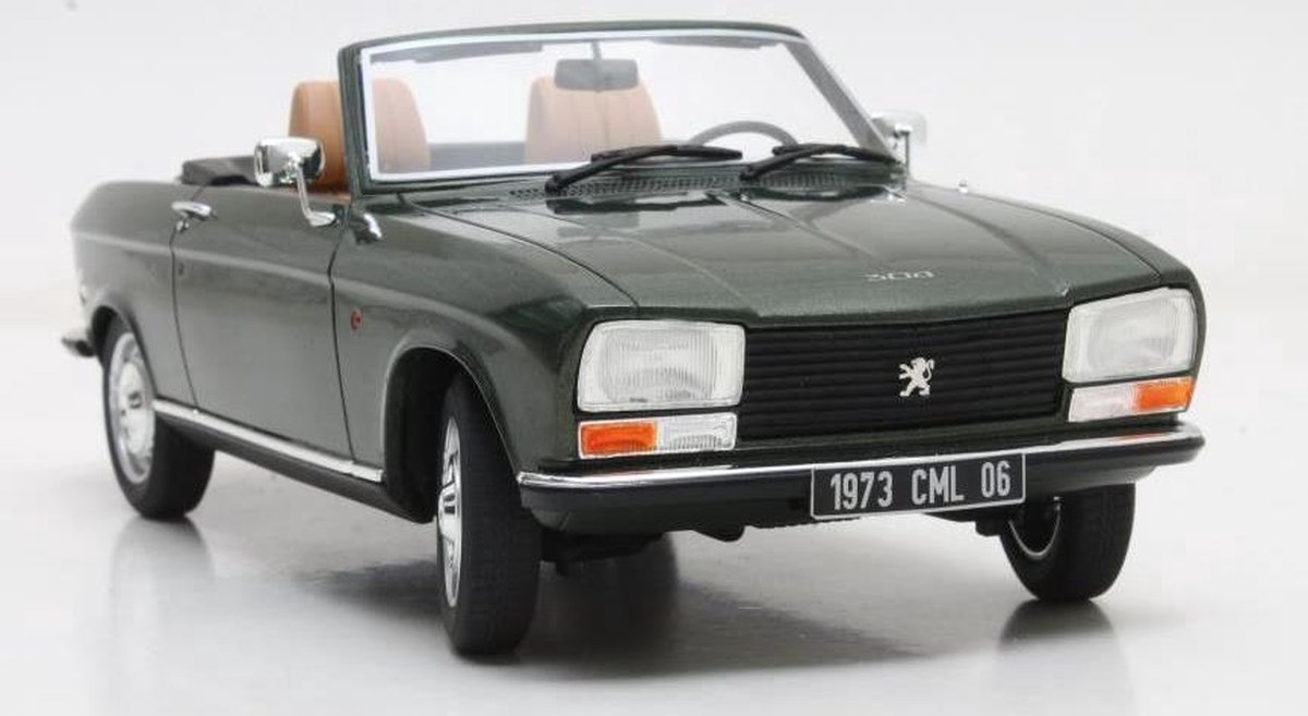 Miniature Peugeot 304 Cabriolet 1973 - Cult Models échelle 1/18, Argent Métallisé