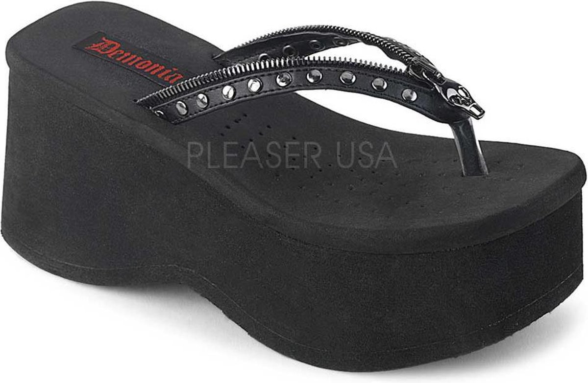 DemoniaCult - FUNN-33 Slippers - US 10 - 40 Shoes - Zwart