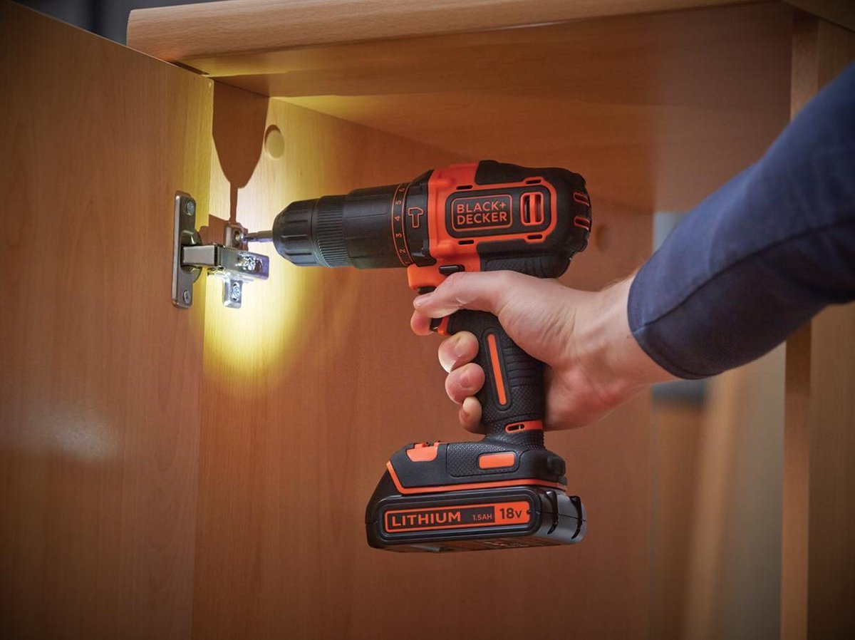 Black+Decker Llave de impacto de batería BL188KB-QW (18 V, 2 baterías, 1,5  Ah)