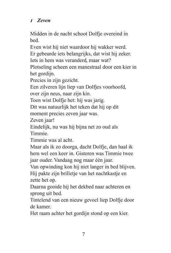 Pagina 7 met tekst over Dolfje die wakker wordt en jarig is.