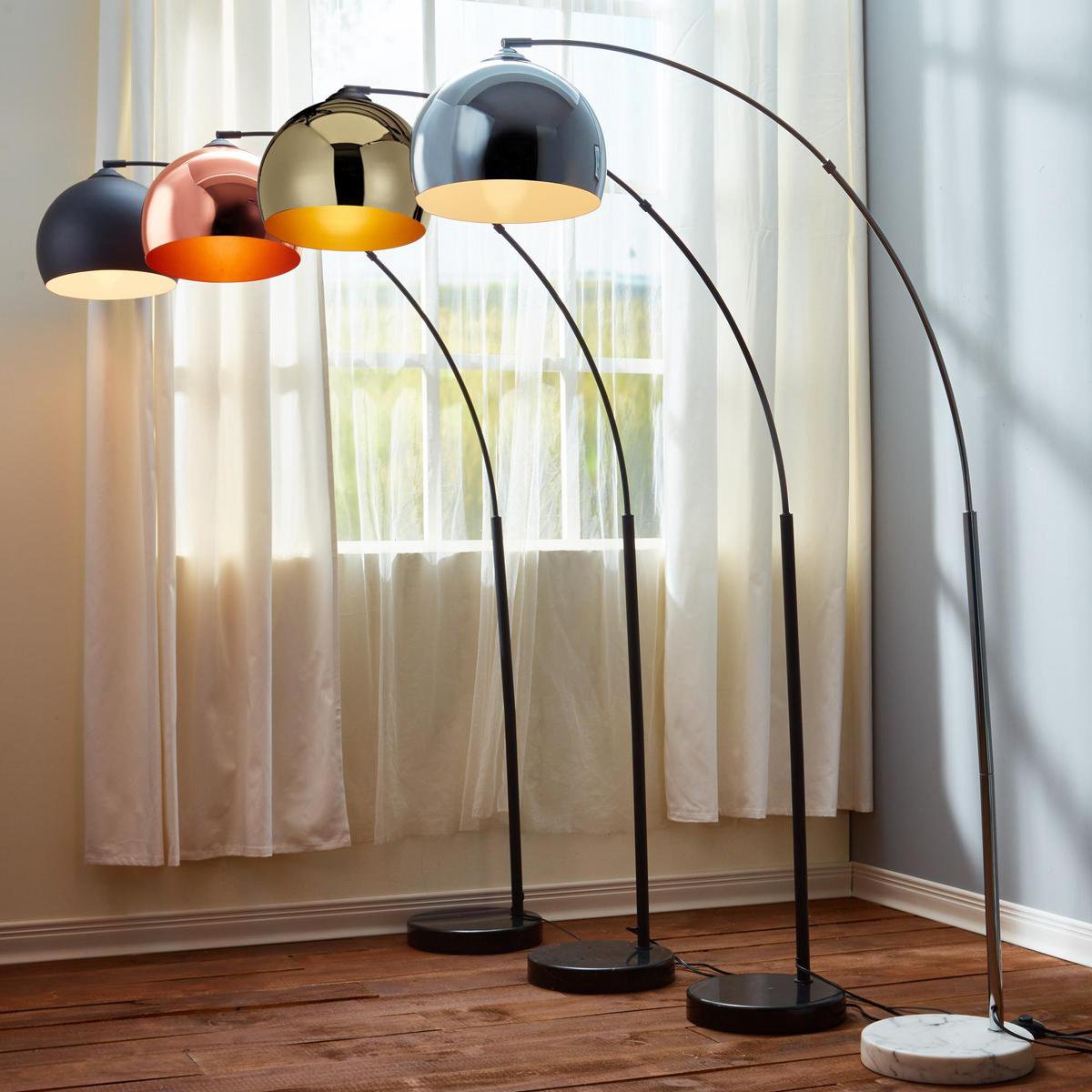 Bekijk Harvey Guzzini Arc Floor Lamp Met Marmeren Voet, Italië, 1970 op