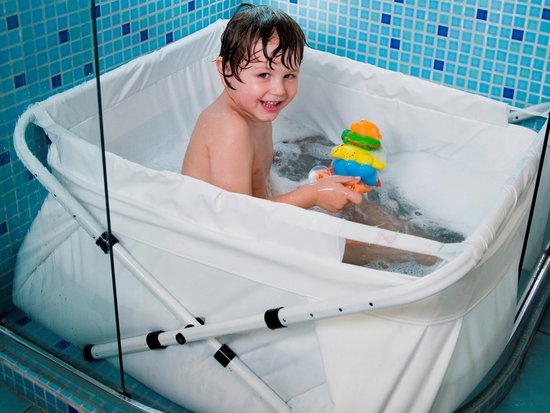 BiBaBad verstelbaar wit 70-90 cm met speelgoednet. Maak van je douche een kinderbad. Dit bad kun je in lengte breedte en hoogte aanpassen zodat je optimaal gebruik kunt maken van je doucheruimte.