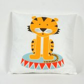 Pillowcity - Leeuw in Circus Sierkussen / Kinderkamer Decoratie / Babyshower Cadeau / Decoratie Kussen   / 45 x 45cm / Fluweel Stof / Incl Vulling