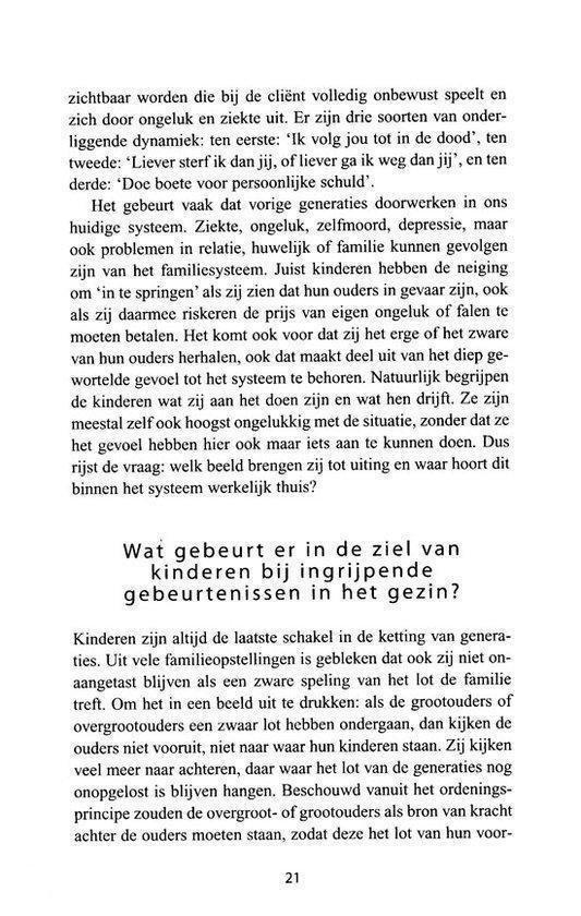 Tekstpagina met een boekpagina over familieopstellingen. De tekst bevat de titel 'Familieopstellingen met kinderen en jongeren'.