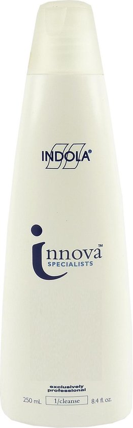 Foto: Indola innova specialists balancing shampoo hair care gently