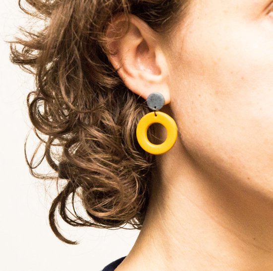 Okergeel oorbellen Gele sieraden Mosterd geel Allergie vrij | bol