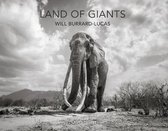 Land of Giants: Where No Good Deed Goes Unpunished: Steve Lopez:  9780940159303: : Books