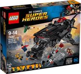 LEGO DC Comics Super Heroes Flying Fox : L’Attaque Aérienne De La Batmobile