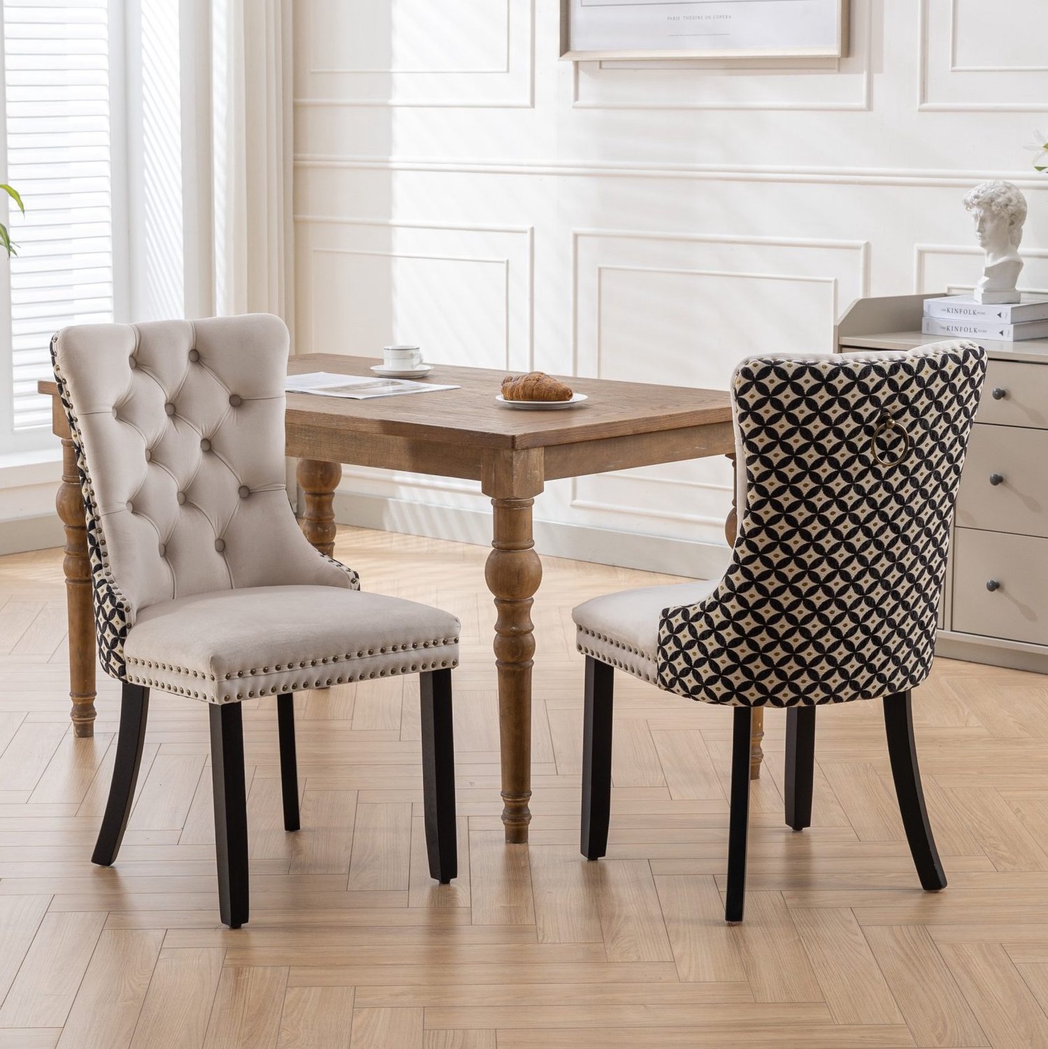REDOM Set van 2 eetkamerstoelen - Fluwelen rugleuning met knopen en metalen trekring - Beige/zwart Beige en zwart