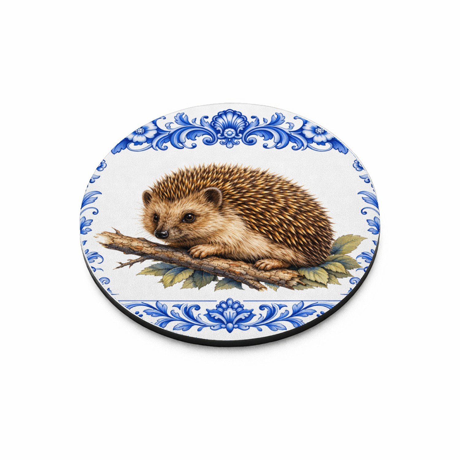 Mr Cadeautjes MDF magnetische fotolijst rond Ø 9,5 - design Een realistische egel op een tak of tussen bladeren, omringd | cadeau Wit