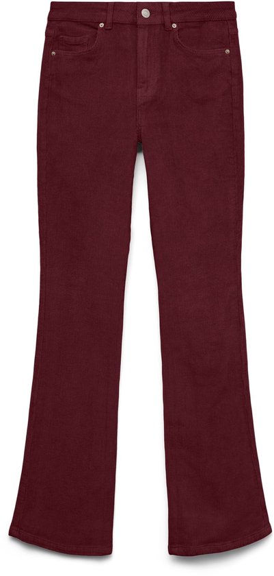 Een bordeauxrode flared corduroy broek, recht van voren gefotografeerd op een witte achtergrond.