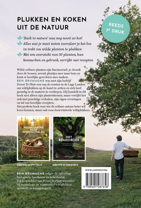 Boek "Het Wildplukboek" met paddenstoelen, met recepten en informatie over wilde planten en eetbare natuur.