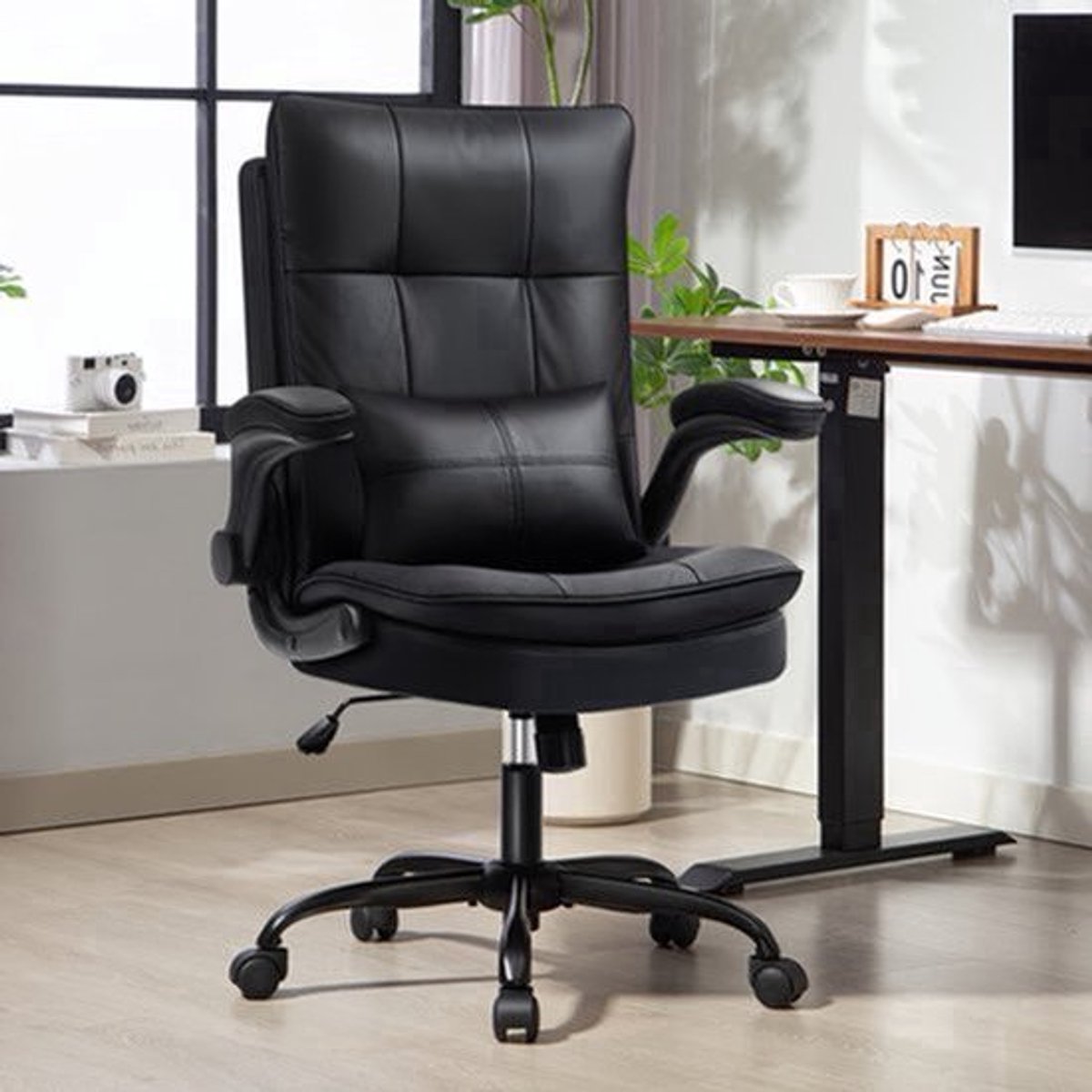 Bureaustoel – Ergonomische Stoel – Office Chair – Gamingstoel – Computerstoel – Dubbel Gevuld Rugkussen – Verstelbare Opklapbare Armleuningen – Draaifunctie & Kantelfunctie – Max 150 kg – Zwart