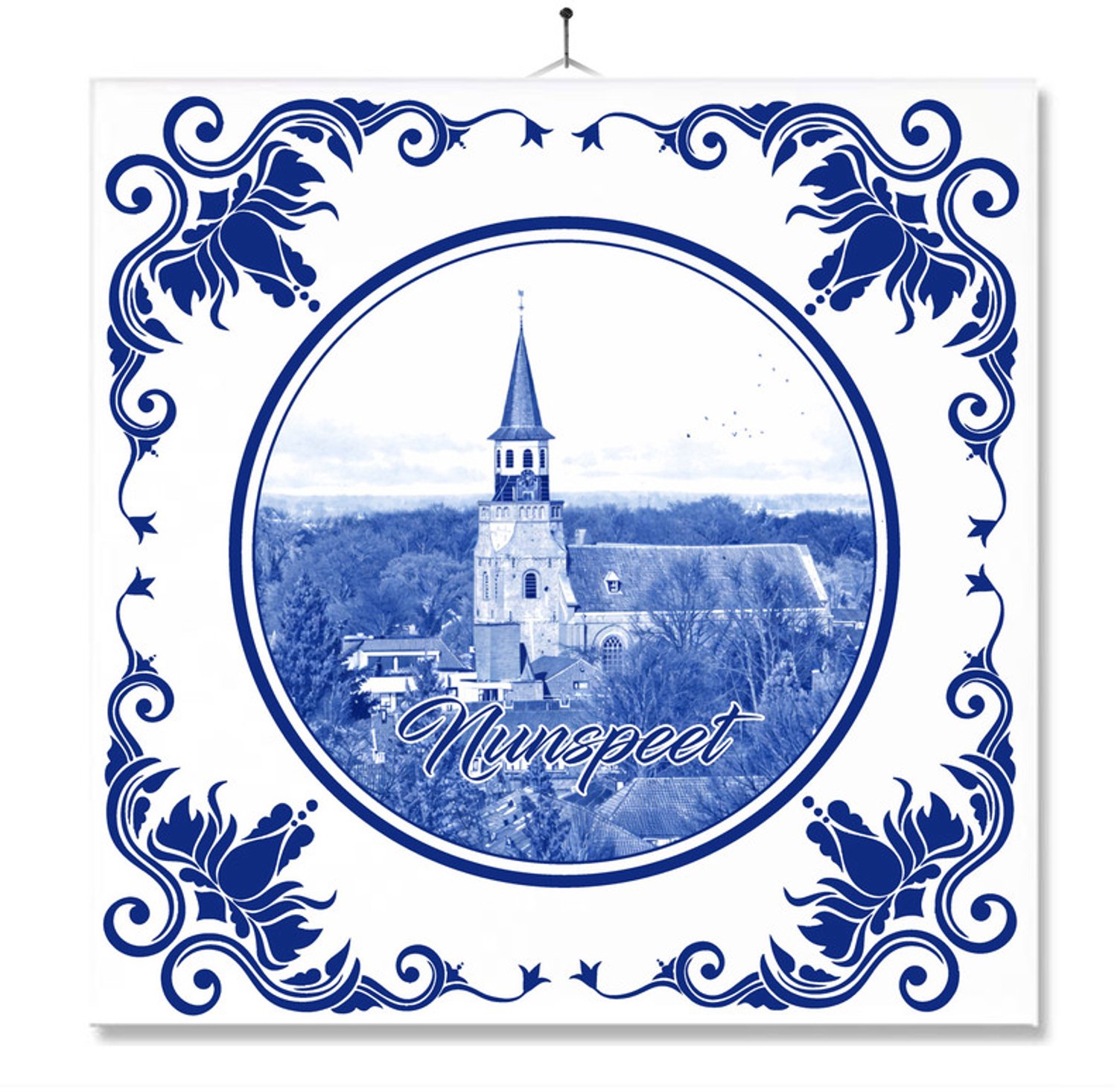 MC Living Tegel Met Opdruk | Nunspeet | Delft Blauw | Cadeau | Inclusief Geschenkdoos | Standaard | Ophangsysteem Ontwerp 2