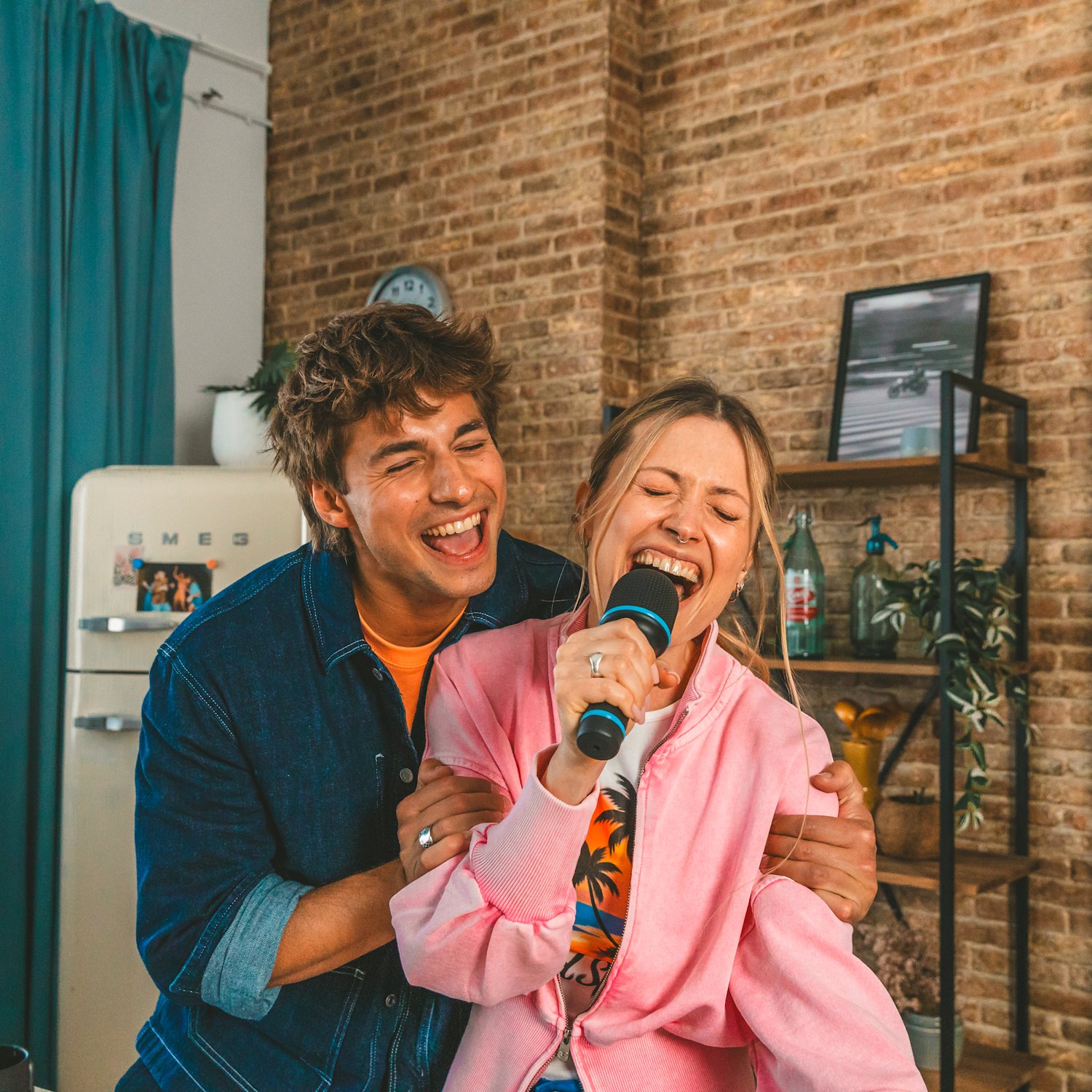 Jumbo Hitster Flying Mic – Nederlandstalig Muziekspel – Partyspel met Microfoon – Actiespel — afbeelding 4