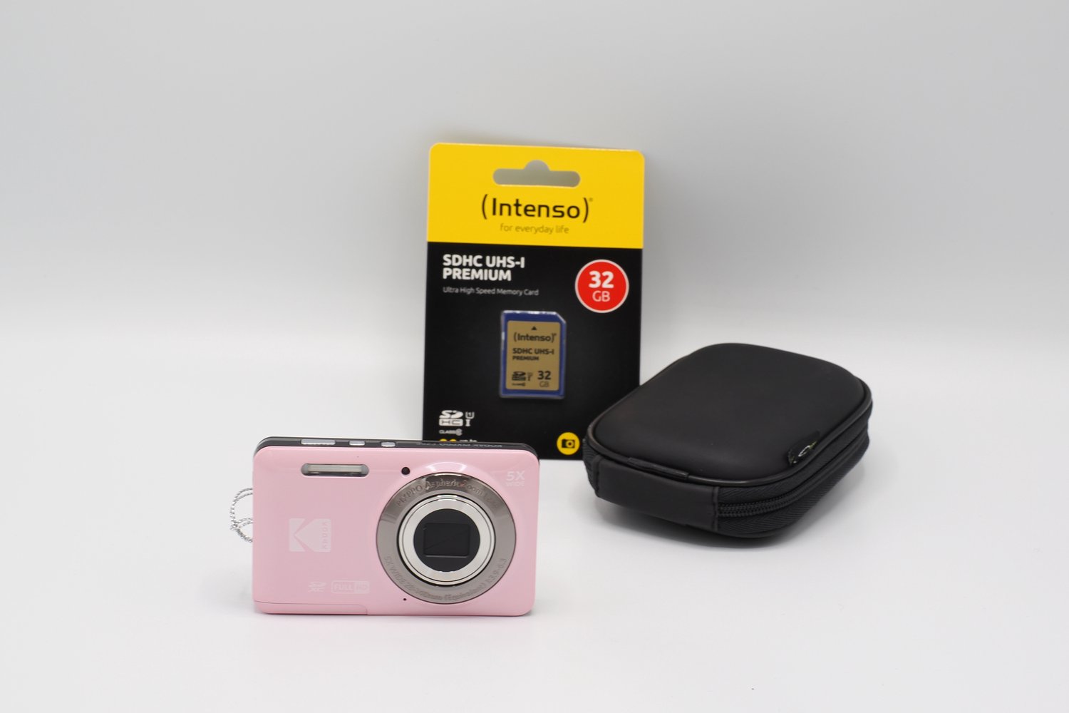 Kodak Pixpro FZ55 - Compactcamera - Roze - + 32GB geheugenkaart - + Tas