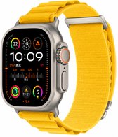 Stravo Nieuw Alpine Loop Nylon Sport bandje - Geschikt voor Apple Watch 46mm (Series 12/11/10), 49mm (Ultra 4/3/2), 45mm (Series 7/8/9), 44mm (Series 4/5/6, SE 1/2/3), 42mm (Series 1/2/3) - Verstelbaar met Metalen C-Haak - Geel