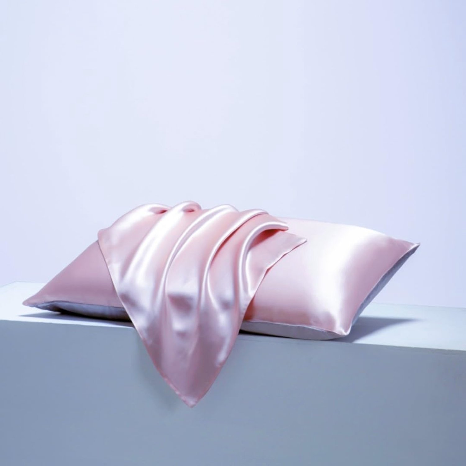 Famanu Kussenhoes 50x75 cm - Bescherming voor je kussen - 100% hoogwaardige zijde - Roze rood