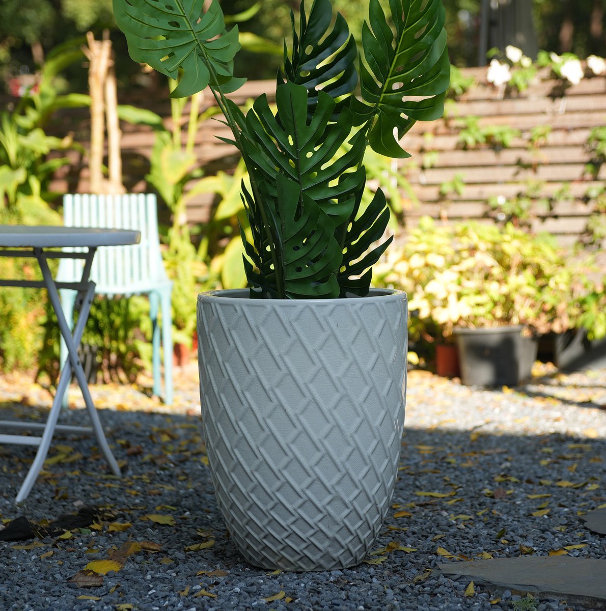 Keramische Bloempot – Ø 42 Cm en 54 Cm Hoog – Glanzend Wit – Ruitpatroon – Binnen en Buiten – Afwateringsgat