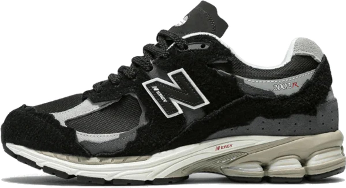 New Balance 2002R Protection Pack Black Grey