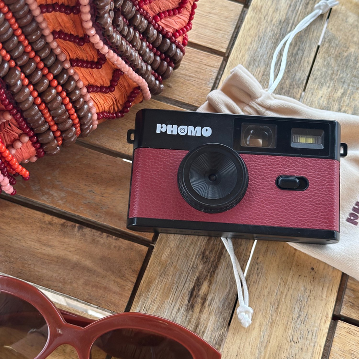 Phomo Digitale Retro Camera - Compact Camera - 8MP - 4 Retrofilters - Flits - SD-kaart - USB-C - Bordeauxrood thumbnail 6